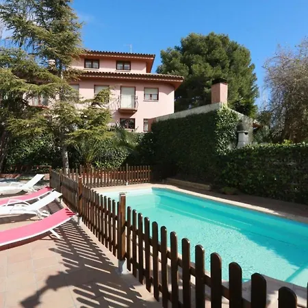 Ciurana 11 Personas En 13175 Only Family Complex Villa